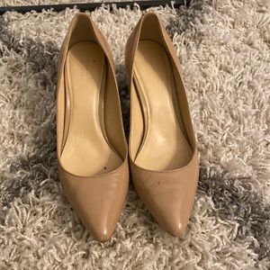 Cole Haan Julianna Pump 75mm | Nude Patent Leather